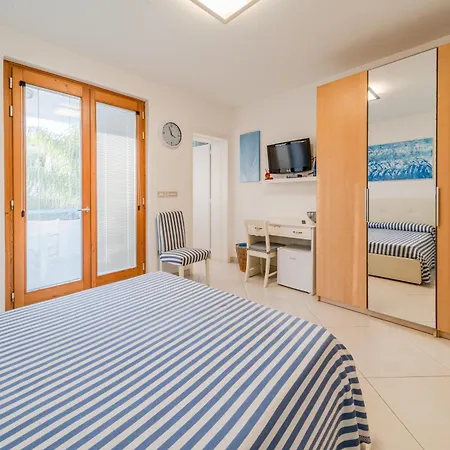 Bed & Breakfast Lo Scalo Marina Di Novaglie Alessano